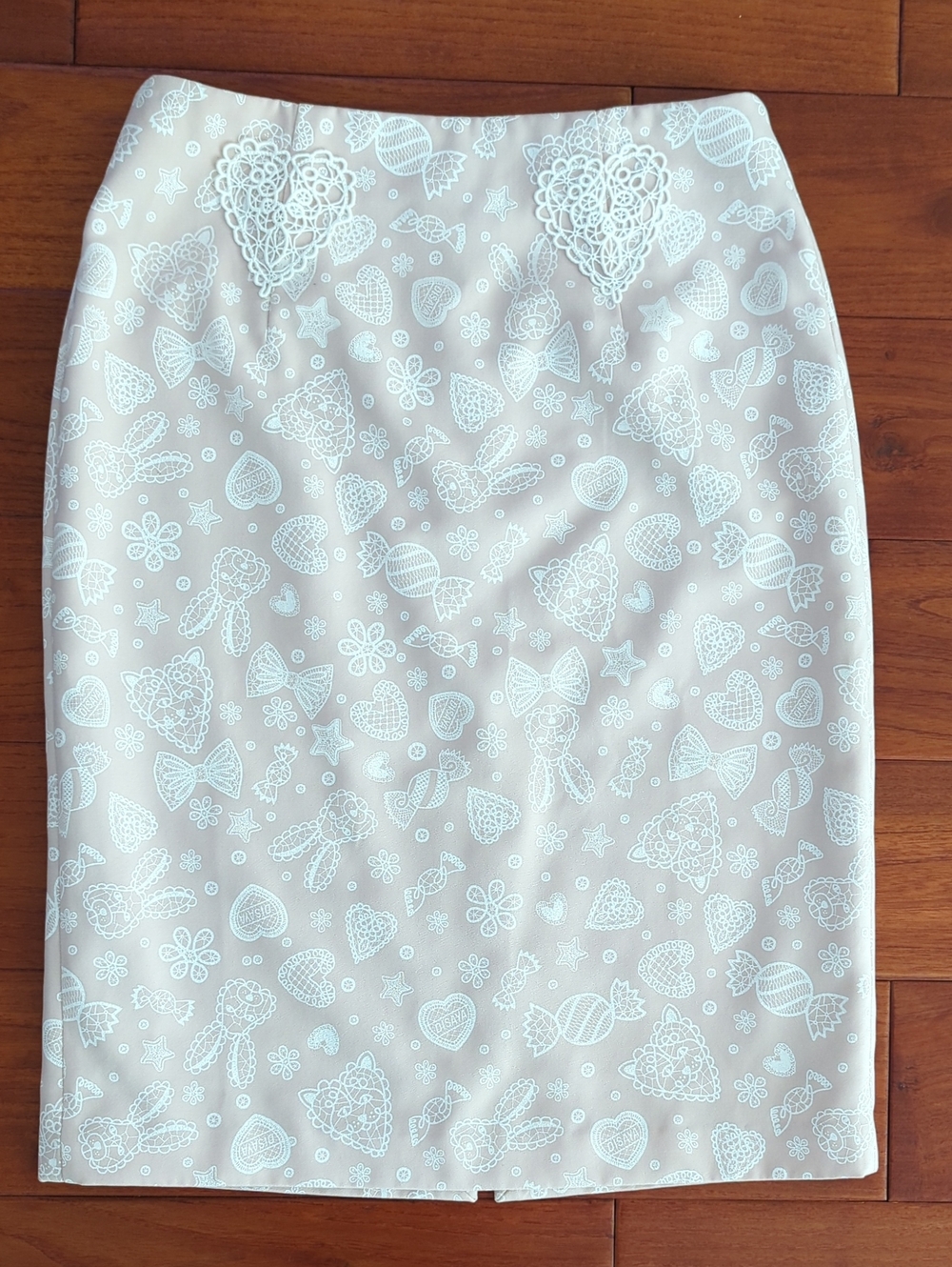 Disaya Beige Pencil Skirt with White Lace Heart & Bow Motif - Picture 1 of 3